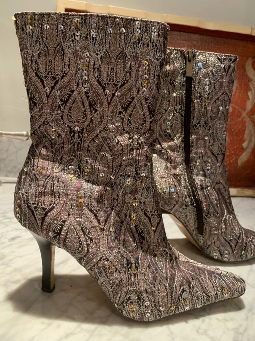 🔥SALE🔥MICHELLE🩷PAISLEY METALLIC BAROQUE-STYLE BOOTIES! - Picture 6 of 8